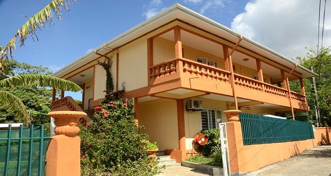 Beau Vallon Villa